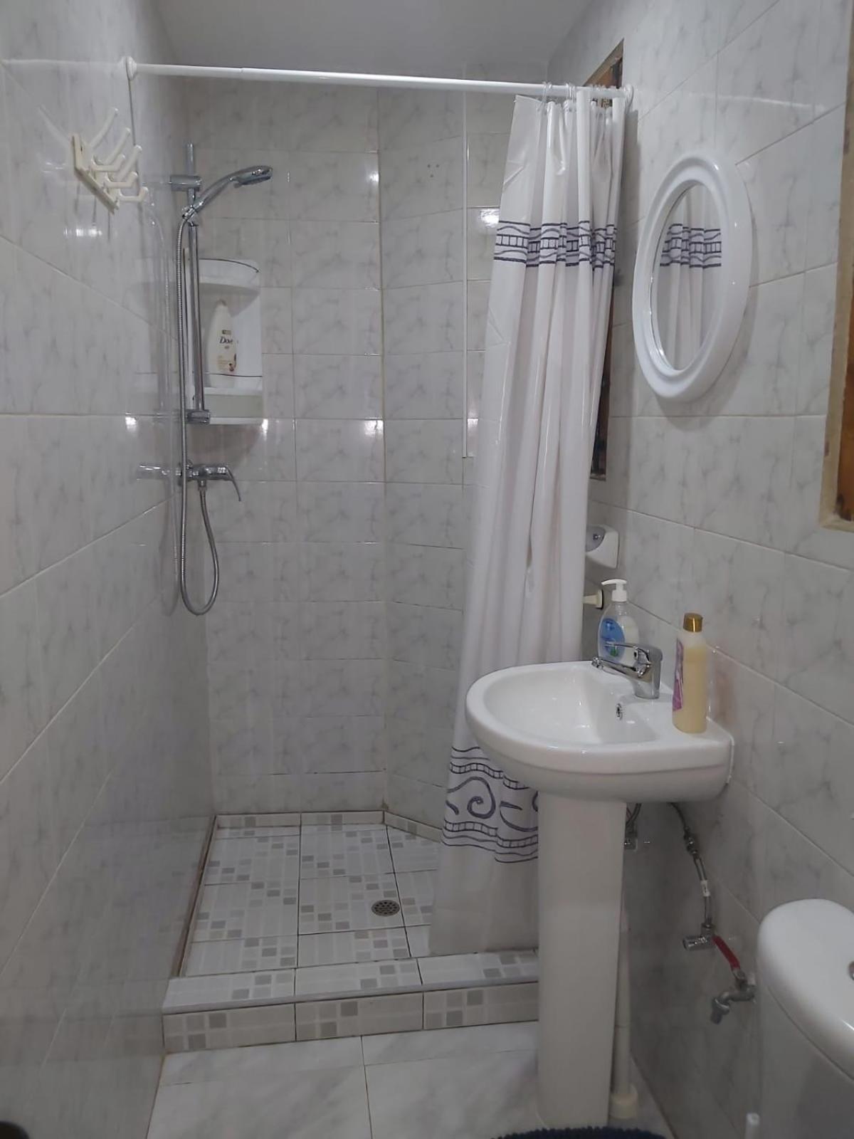 Three Apartment เบียกุ ภายนอก รูปภาพ